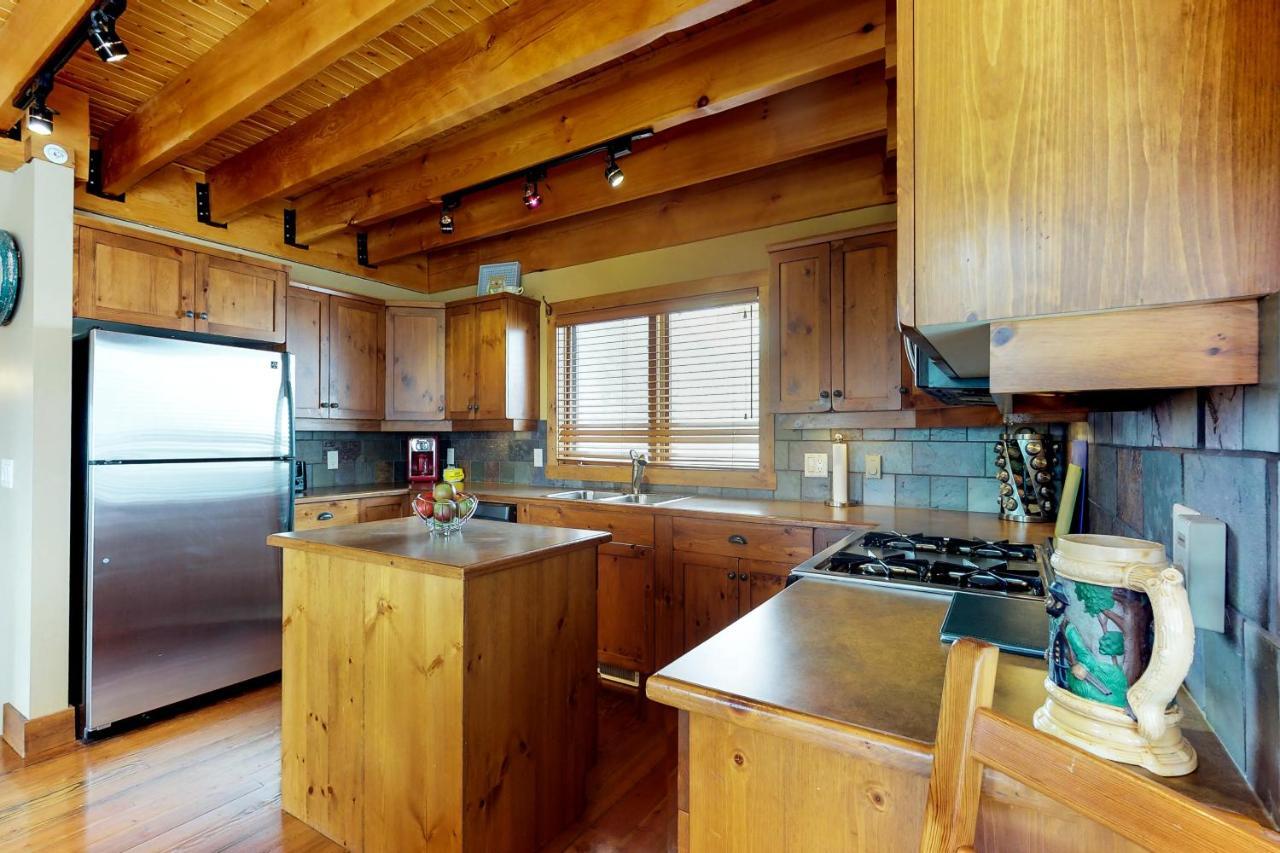 Polar Peak Villa Big White Dış mekan fotoğraf
